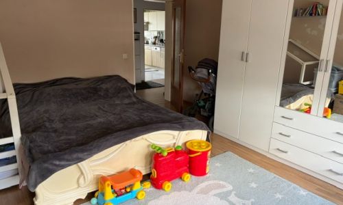 Schlafzimmer 1