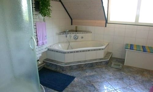 Badezimmer 1