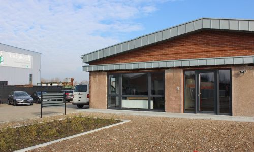 Außenansicht/Stellplätze